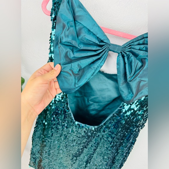 De La Hooke Oversize Bow Emerald Green Sequins Mini Shift Dress Bow Dress - Picture 2 of 9
